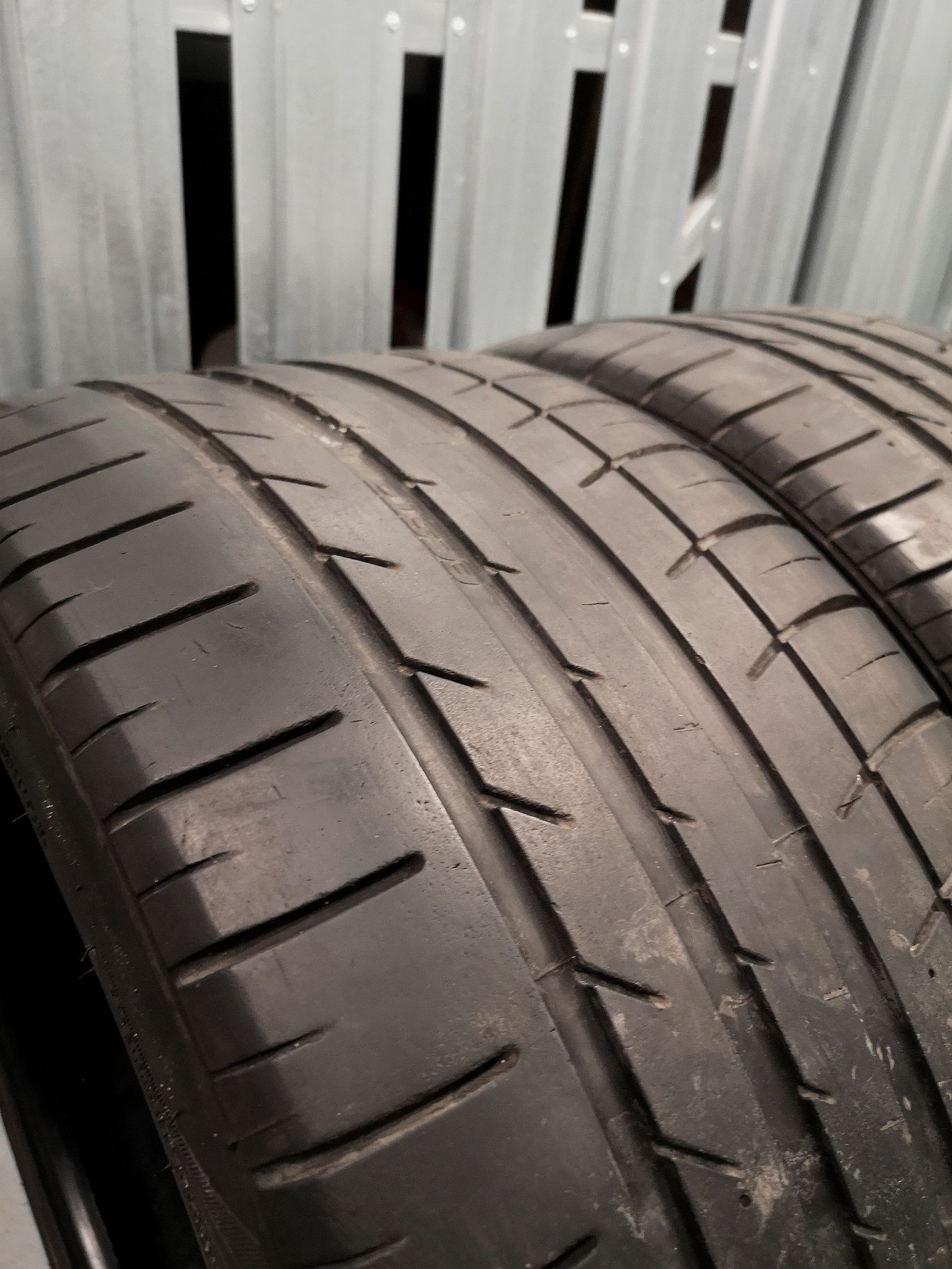 2szt Opony letnie 255x40x17 KUMHO Ecsta le sport