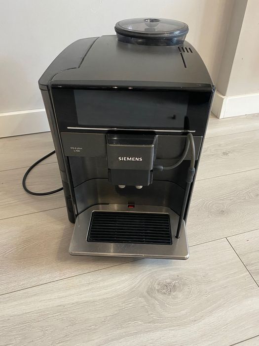 Ekspres Simens EQ 6 Plus s700 Uszkodzony