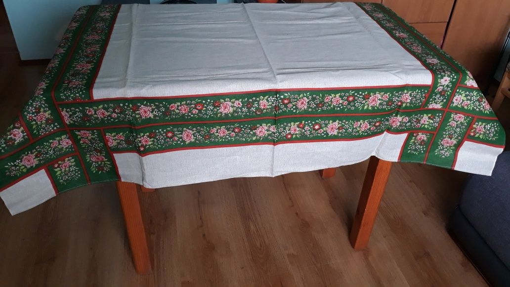 Obrus lniany nowy z prl z metką 142x142