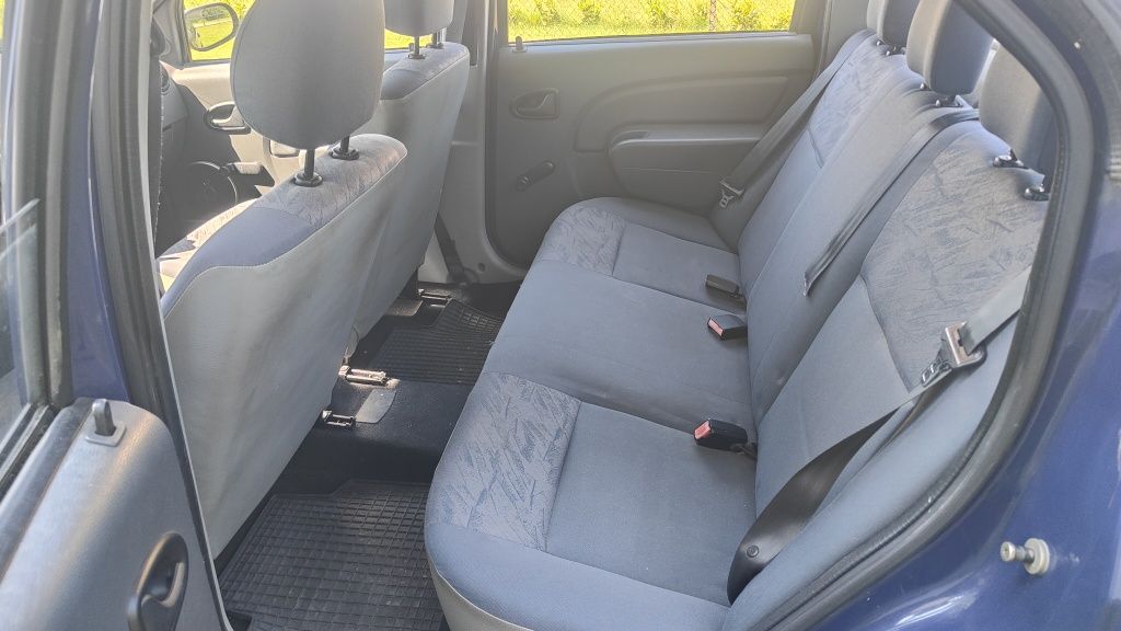 Dacia Logan 2007 niski przebieg. Ważne PT i OC.