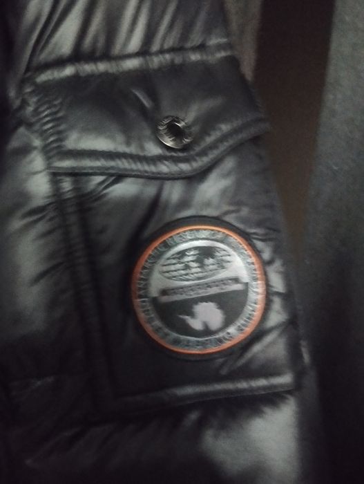 Куртка чоловіча  зимова тепла хороша якісьть