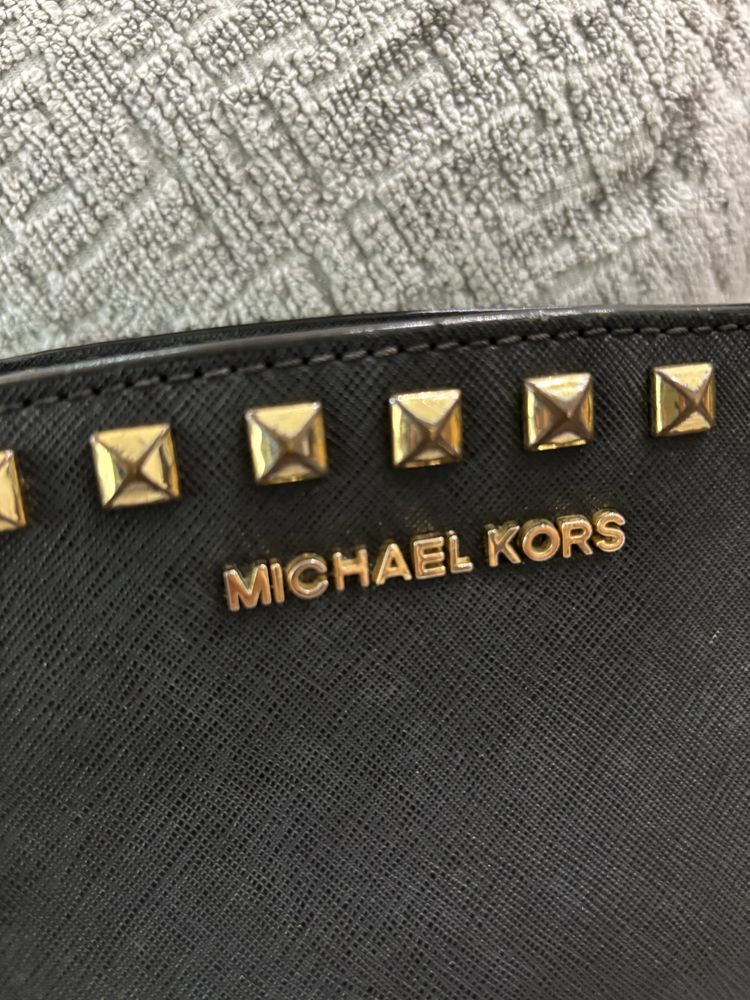Torebka skórzana michael kors z ćwiekami