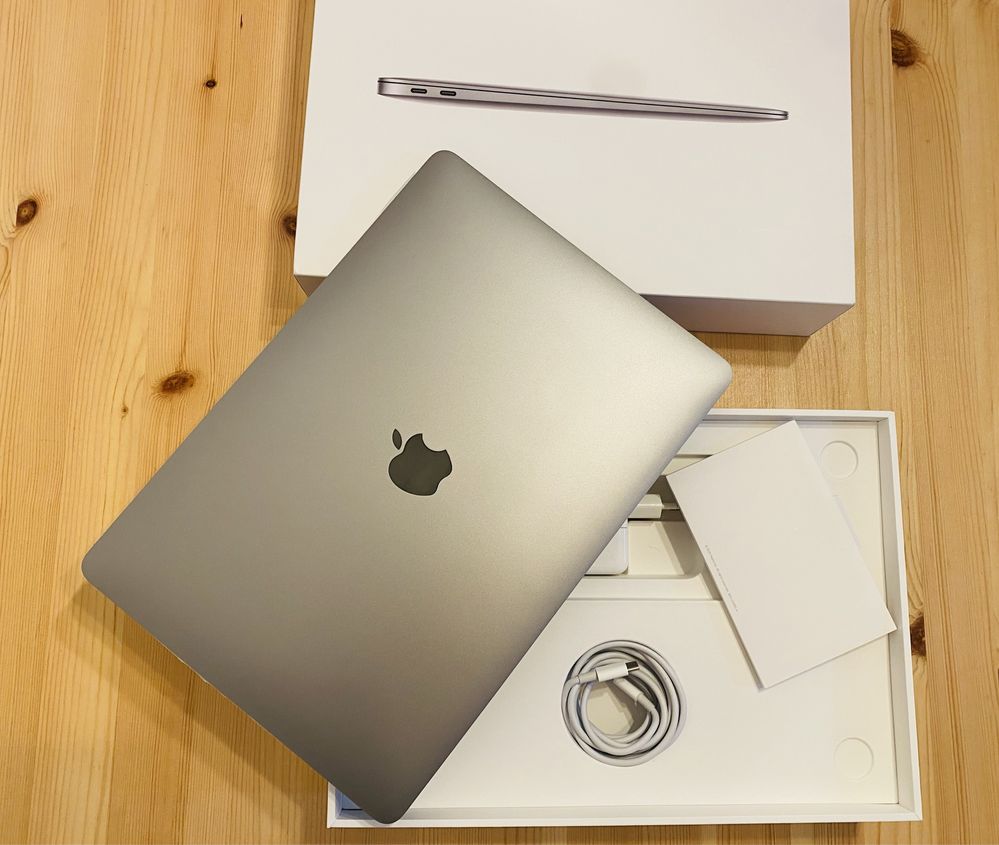 Vendo MacBook Air de 13 polegadas (M1) - Como novo, com garantia!