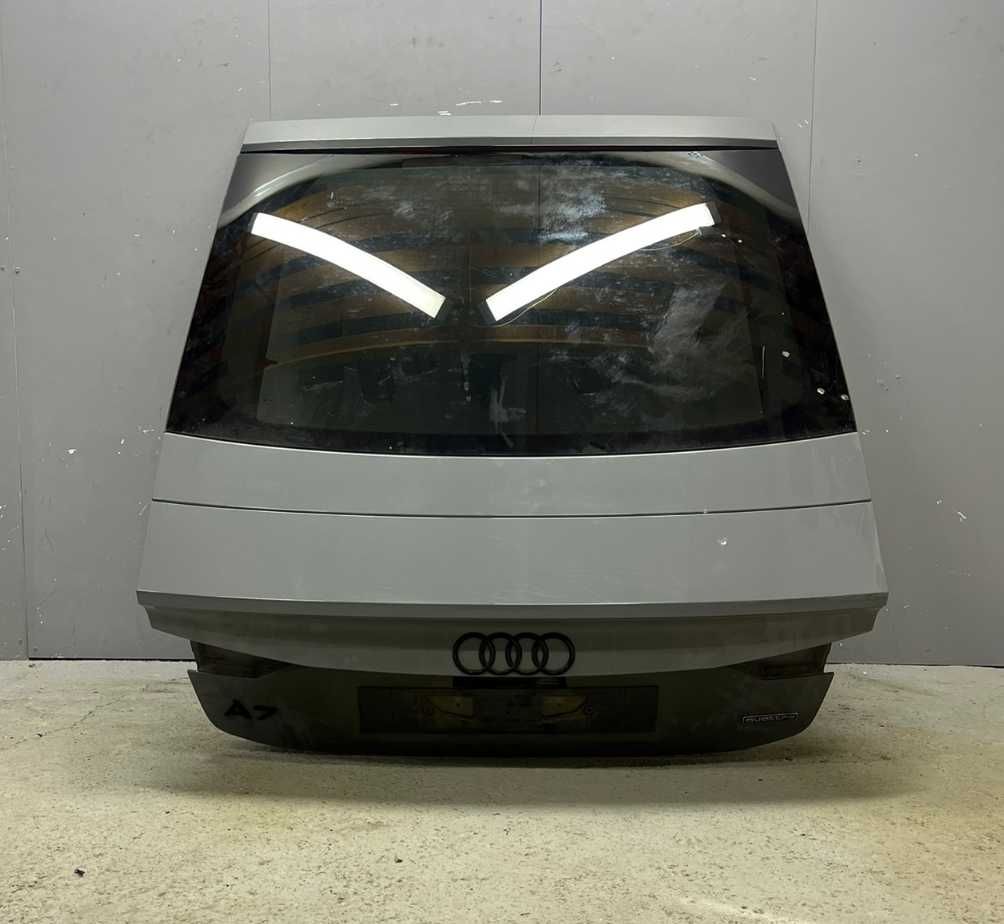 Audi A7 кришка багажника
