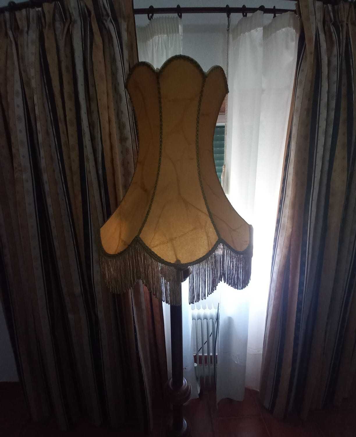 Móveis semi-usados