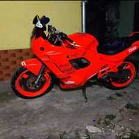 Suzuki GSX600FU2