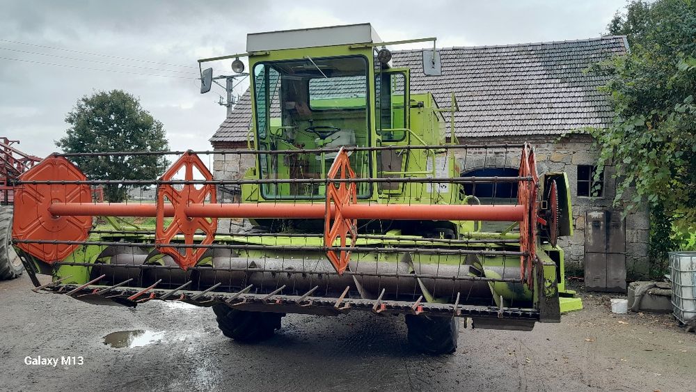 Claas Dominator 85
