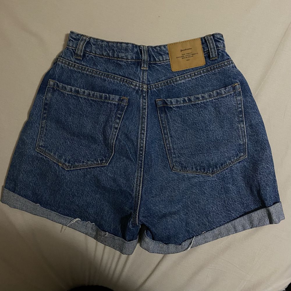 Джинсові шорти stradivarius size 34