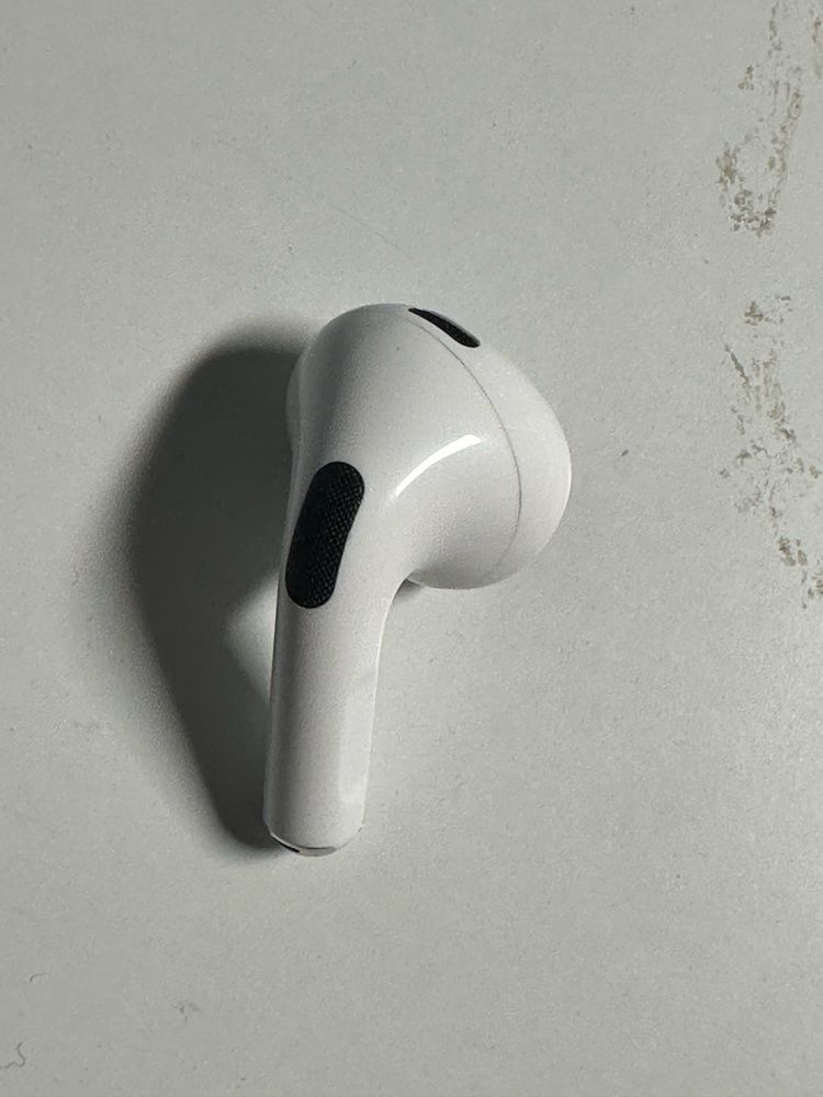 Prawa Słuchawka AirPods Pro 2  A2700 A2699 A2698