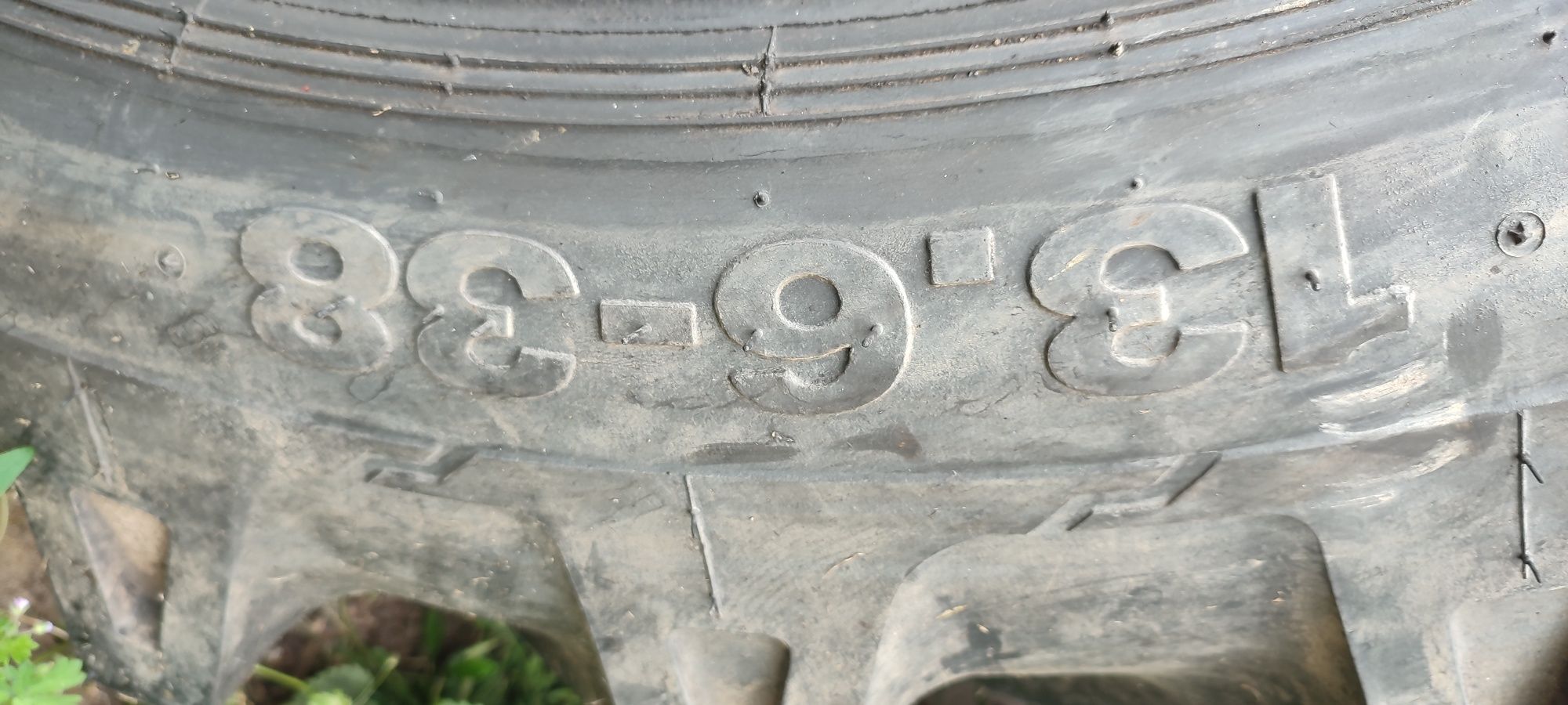 Sprzedam Opony 13,6 38r