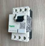 Автомат защиты 3-ф электродвигателя Schneider GV2-LE07 новый 2.5А
