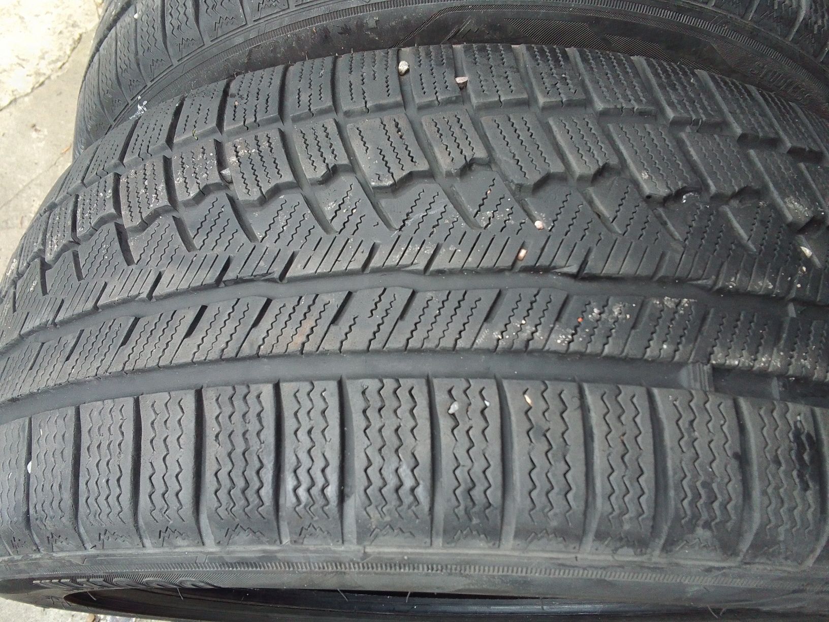 2 Opony zimowe 225/45r17 ZEETEX