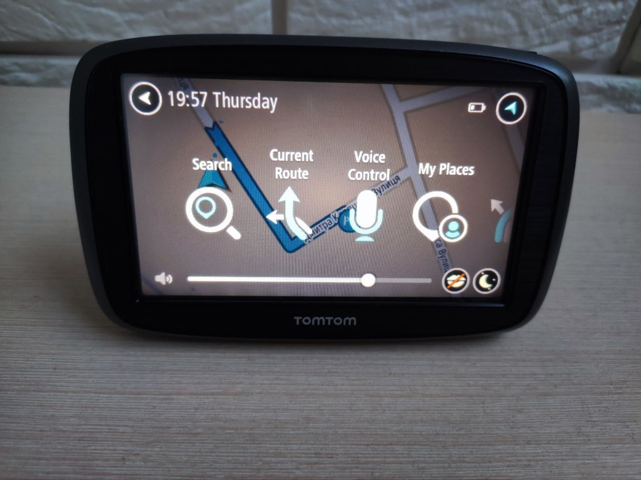 Автомобільний навігатор TomTom GO 50