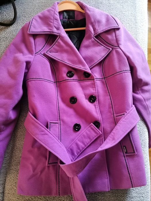 Płaszcz damski krótki liliowy