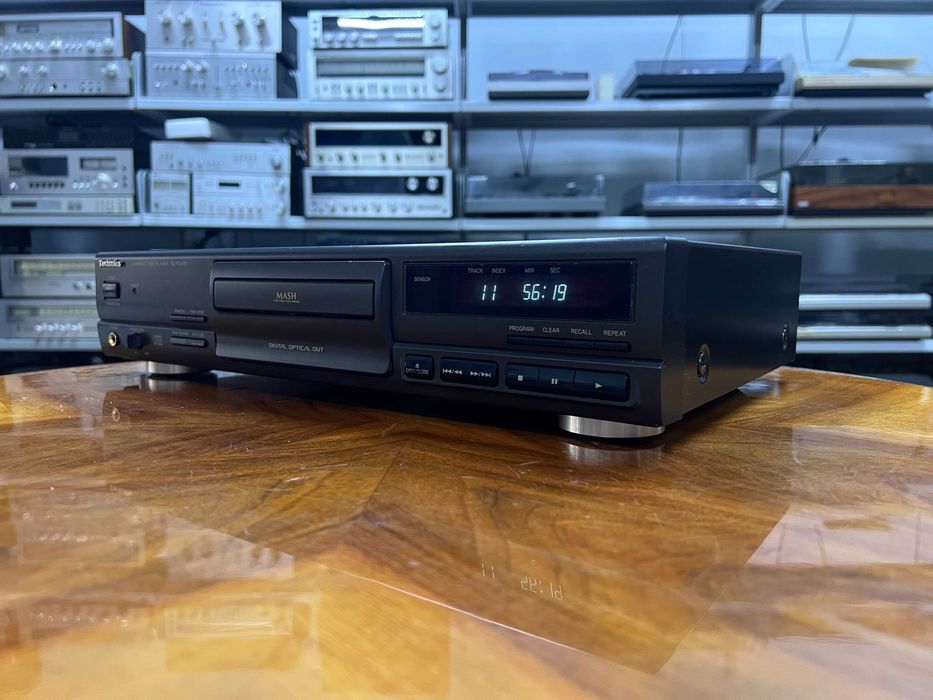 Odtwarzacz płyt CD Technics SL-PG490 Audio Room