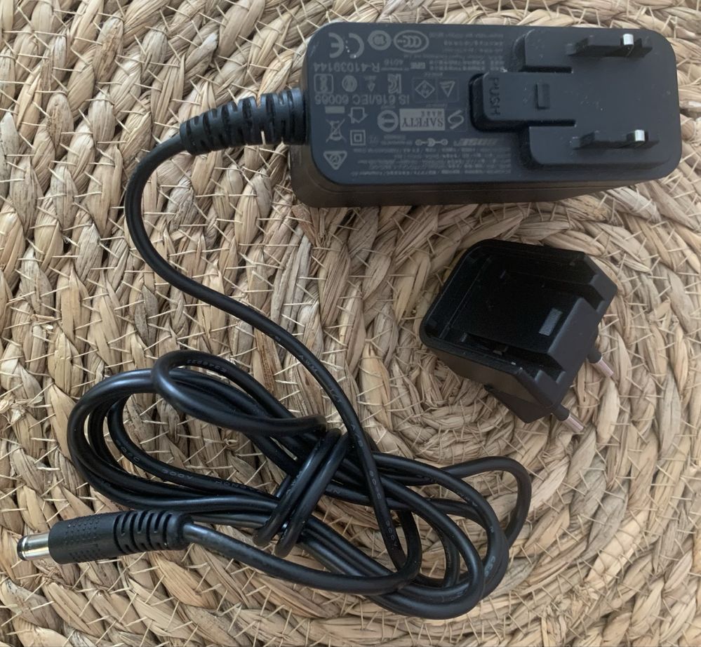 Zasilacz sieciowy BOSE ITC  12V - 1.35A