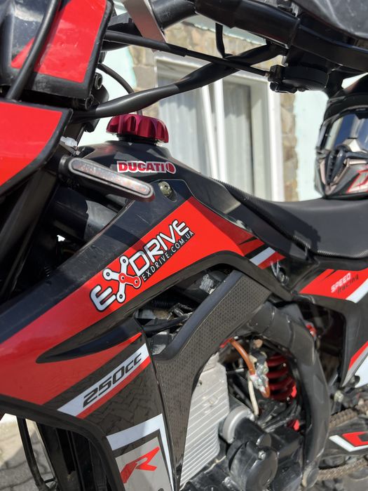 Продам Exdrive new crf 250