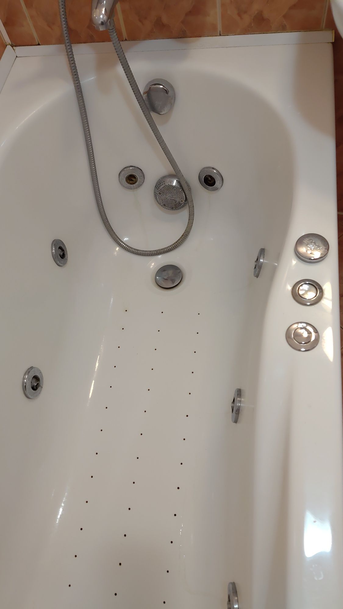Sprzedam wannę z hydromasażem z firmy pulspa