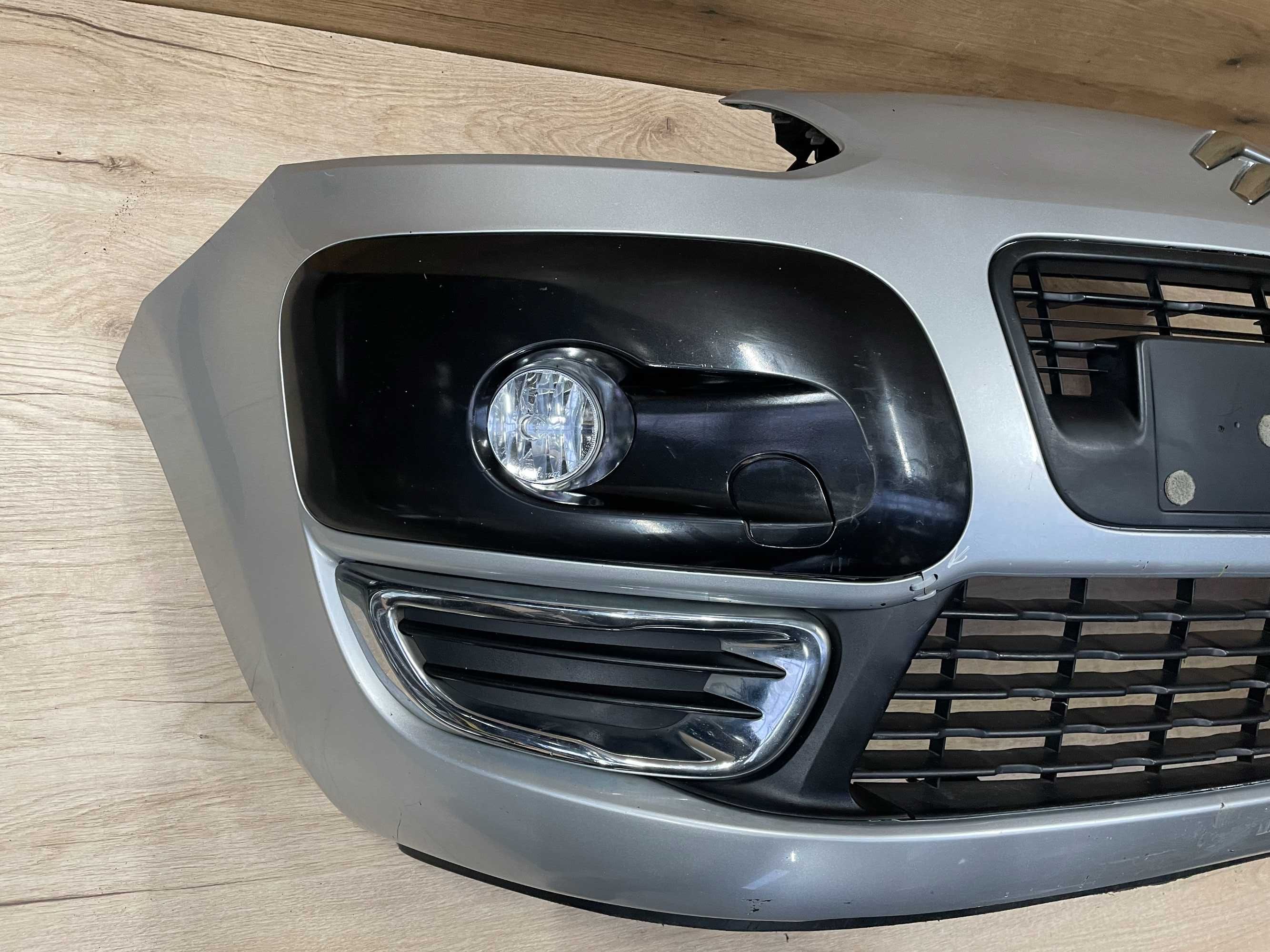 Zderzak przedni Citroen C3 Picasso kolor ezrc