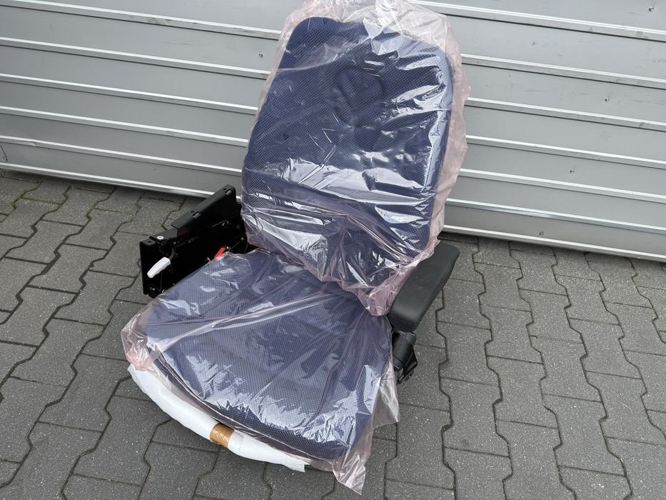 Siedzenie pneumatyczne fotel operatora kombajn New Holland GRAMMER