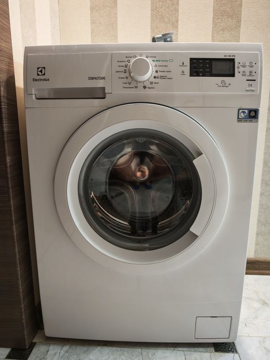 Пральна машина Electrolux
