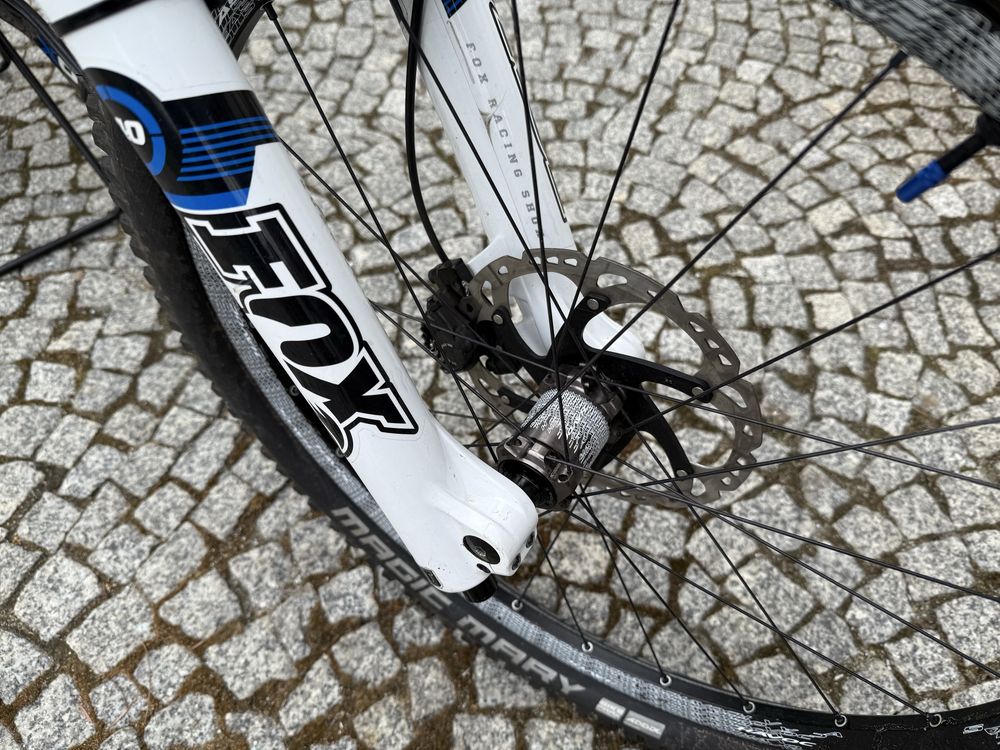 Rower DH Mondraker Summum Pro team