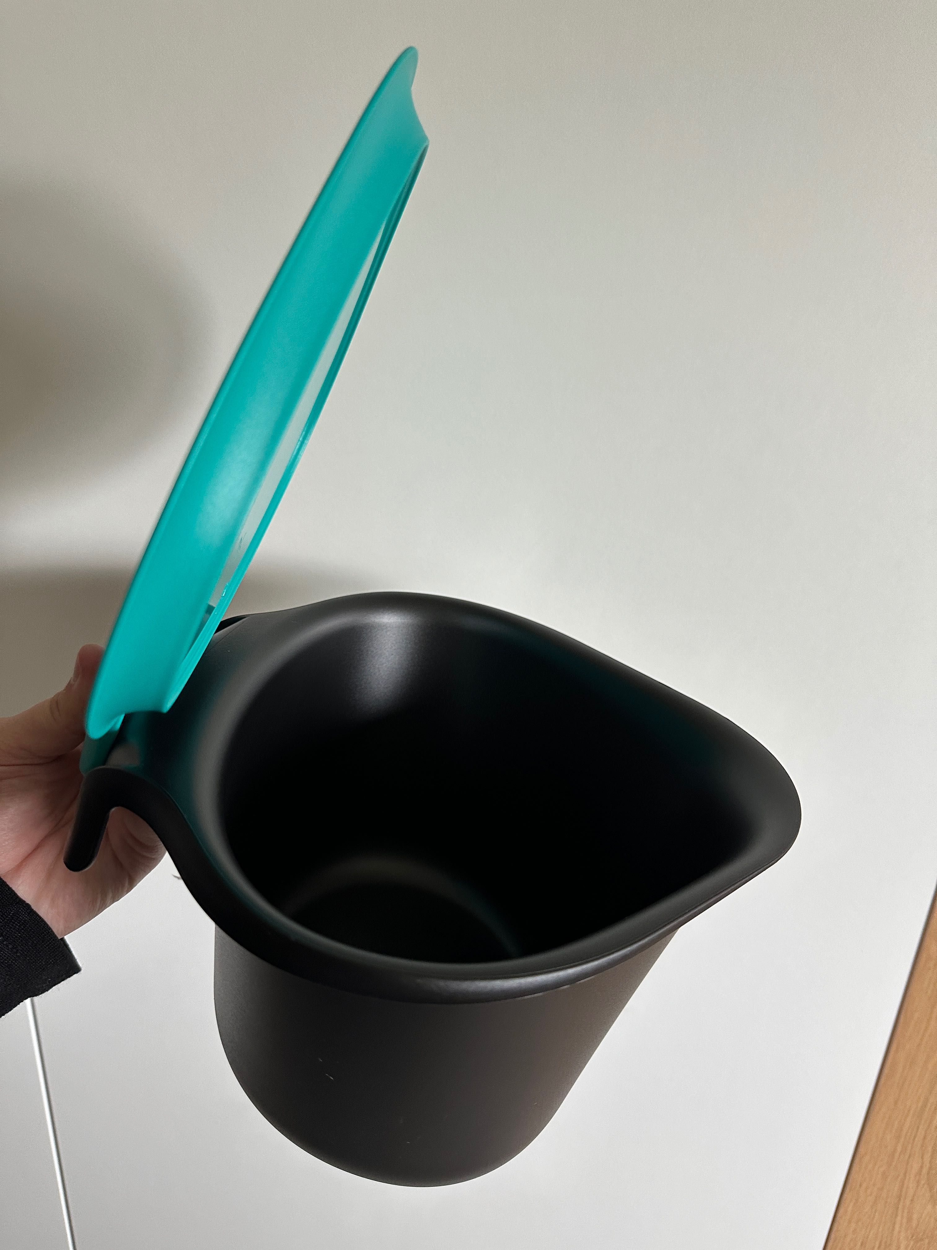 Caixa Tudo em Um Tupperware