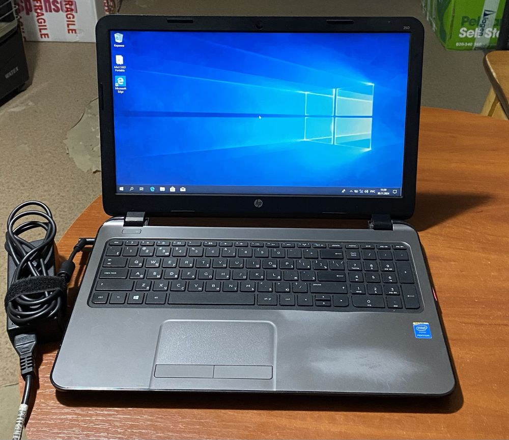 Ноутбук HP RT3290 15.6"/4GB RAM/500GB HDD! D747