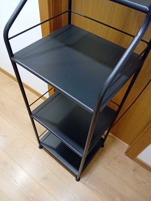 Estante Preta do IKEA