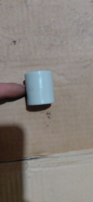 Комплект радиаторных кранов Giacomini 1/2" термостатический угловой