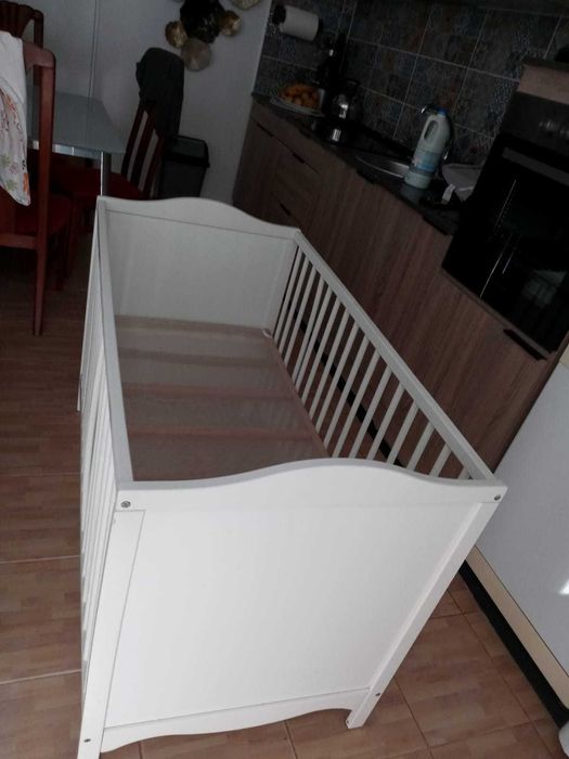 Berço IKEA em bom estado
