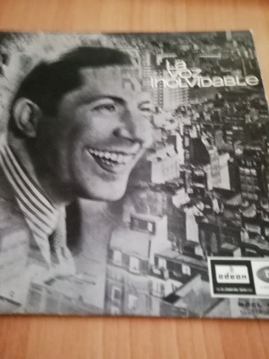 LP La voz inolvidable de Carlos Gardel