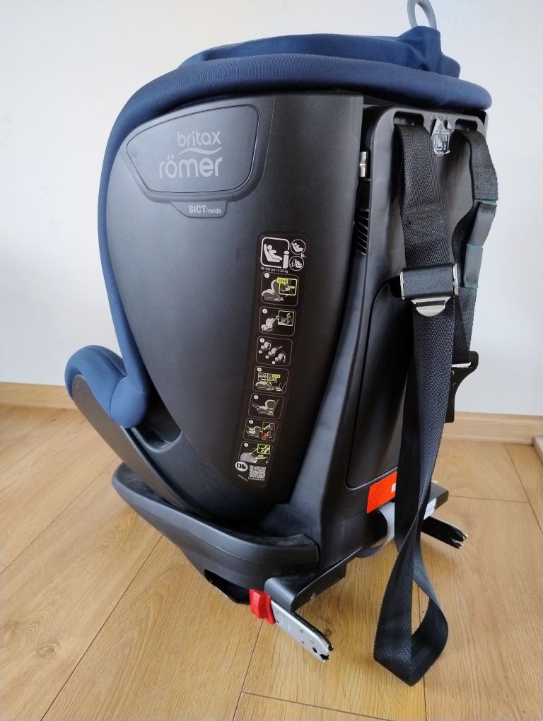 Britax Rõmer trifix 2 iSize do 22 kg