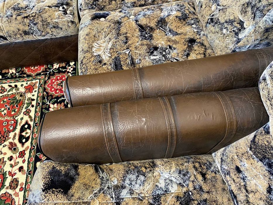 Диван кутовий і крісло