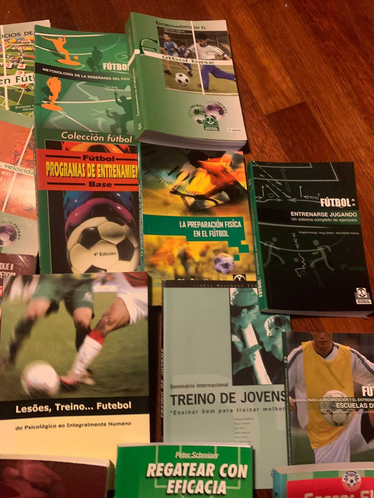 Conjunto de livros Treino em Futebol