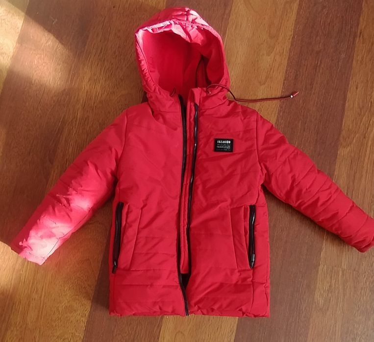 Куртка на девочку