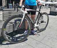 Bicicleta Specialized Tarmac Comp