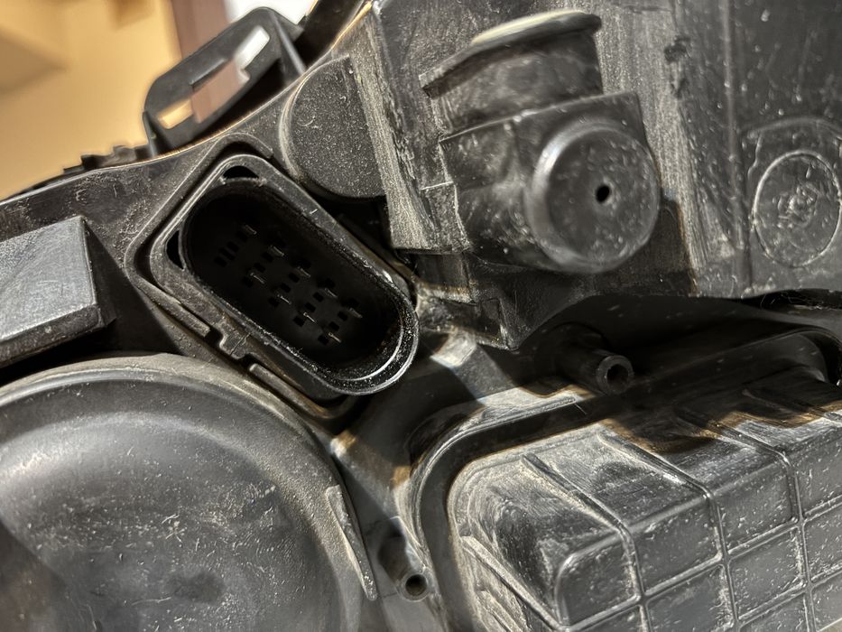 Prawa lampa VW Polo IV 9n