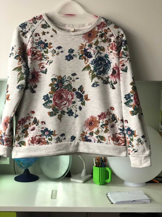 Sweewe piękna bluza w kwiaty i ćwieki rozm S/M 36/38