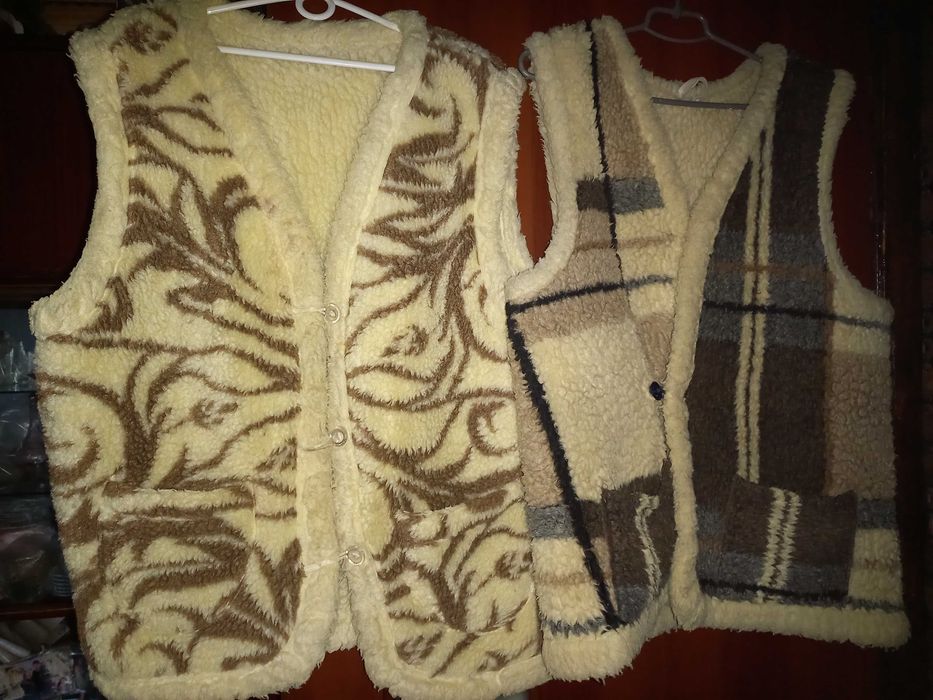 Продаются теплые жилетки из овчины
