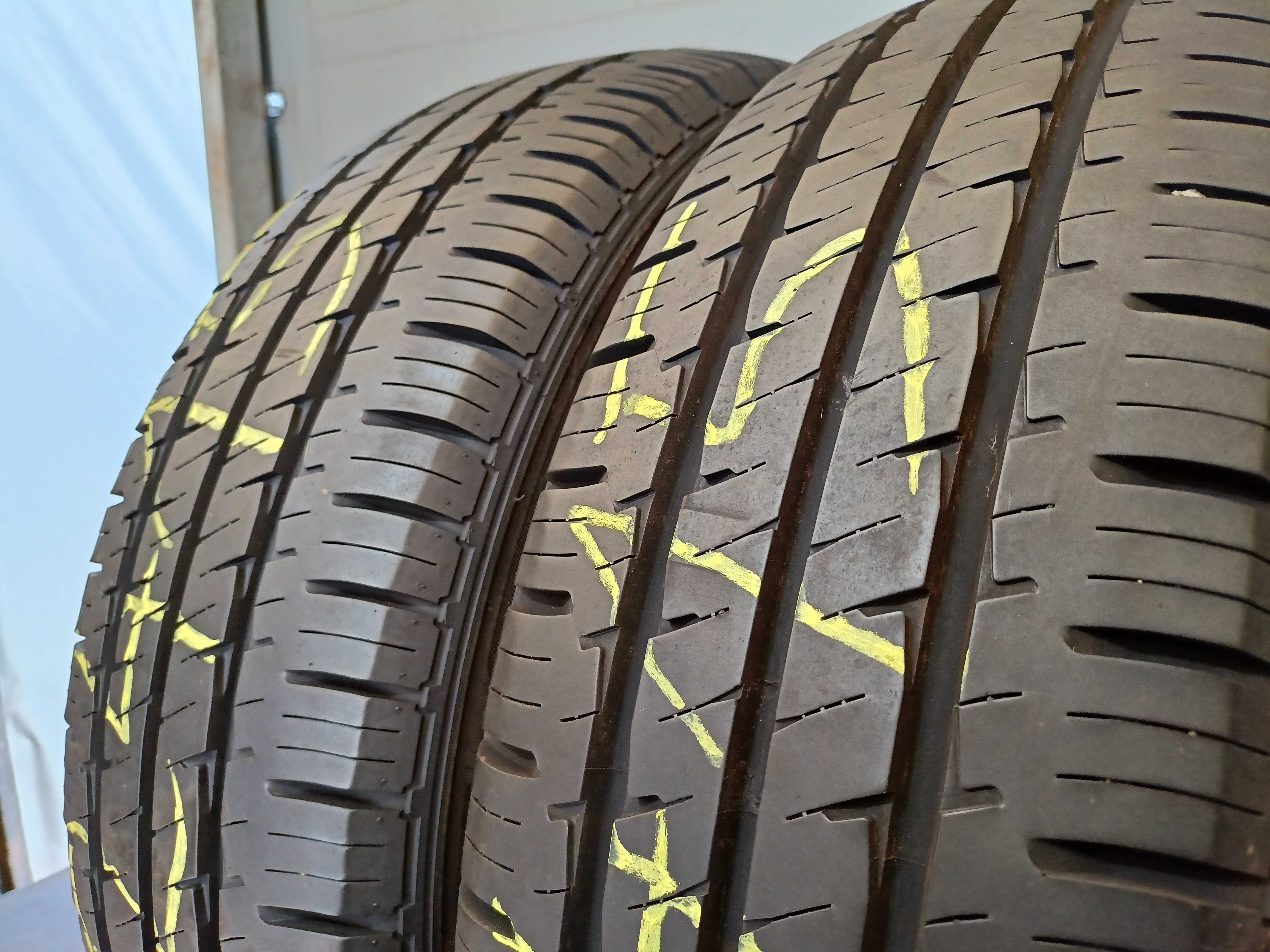 Hankook Vantra LT 205/70/15c 16r. 106/104R 2x9,1mm (2415)