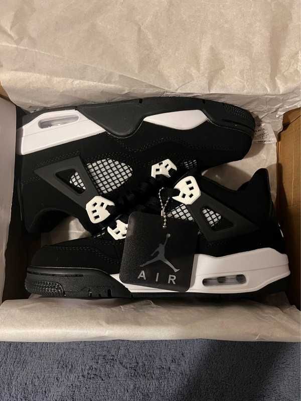 "Buty męskie Jordan 4 Retro" Thunder Czarny Roz 44