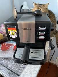 Рожкова кавоварка Vegas VSM-9070B