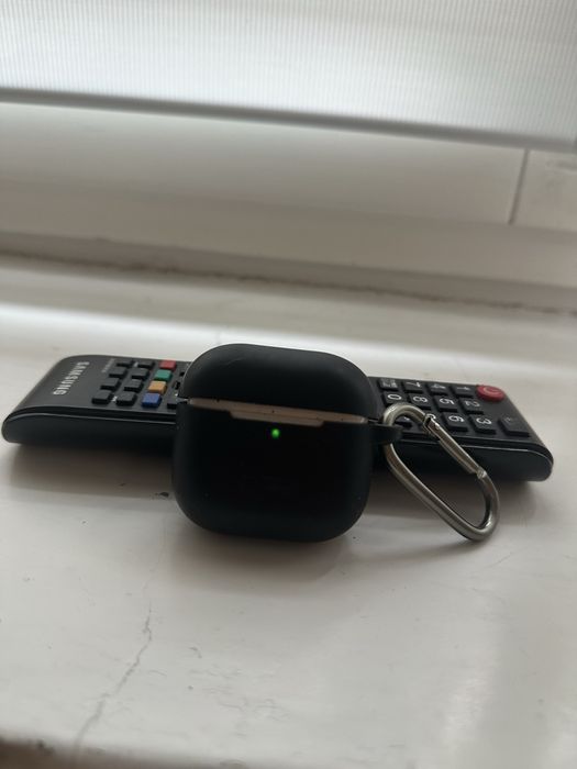 Słuchawki douszne (jedna) APPLE AirPods 4 ANC z case