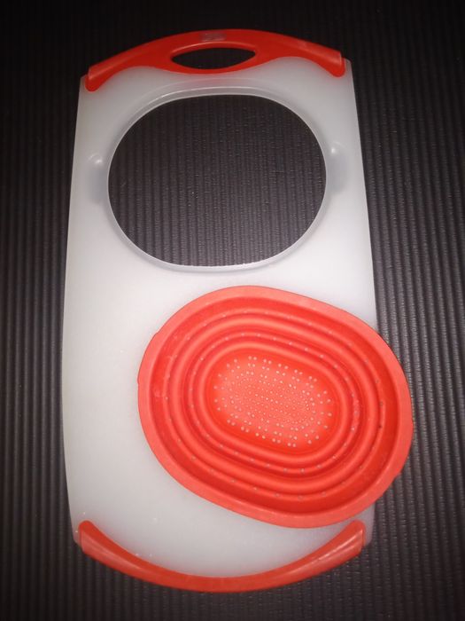 Обробна дошка-сито Dexas Over the Sink з ручкою.