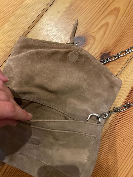 Mango zamszowa skórzana torebka beżowa zamsz łańcuch