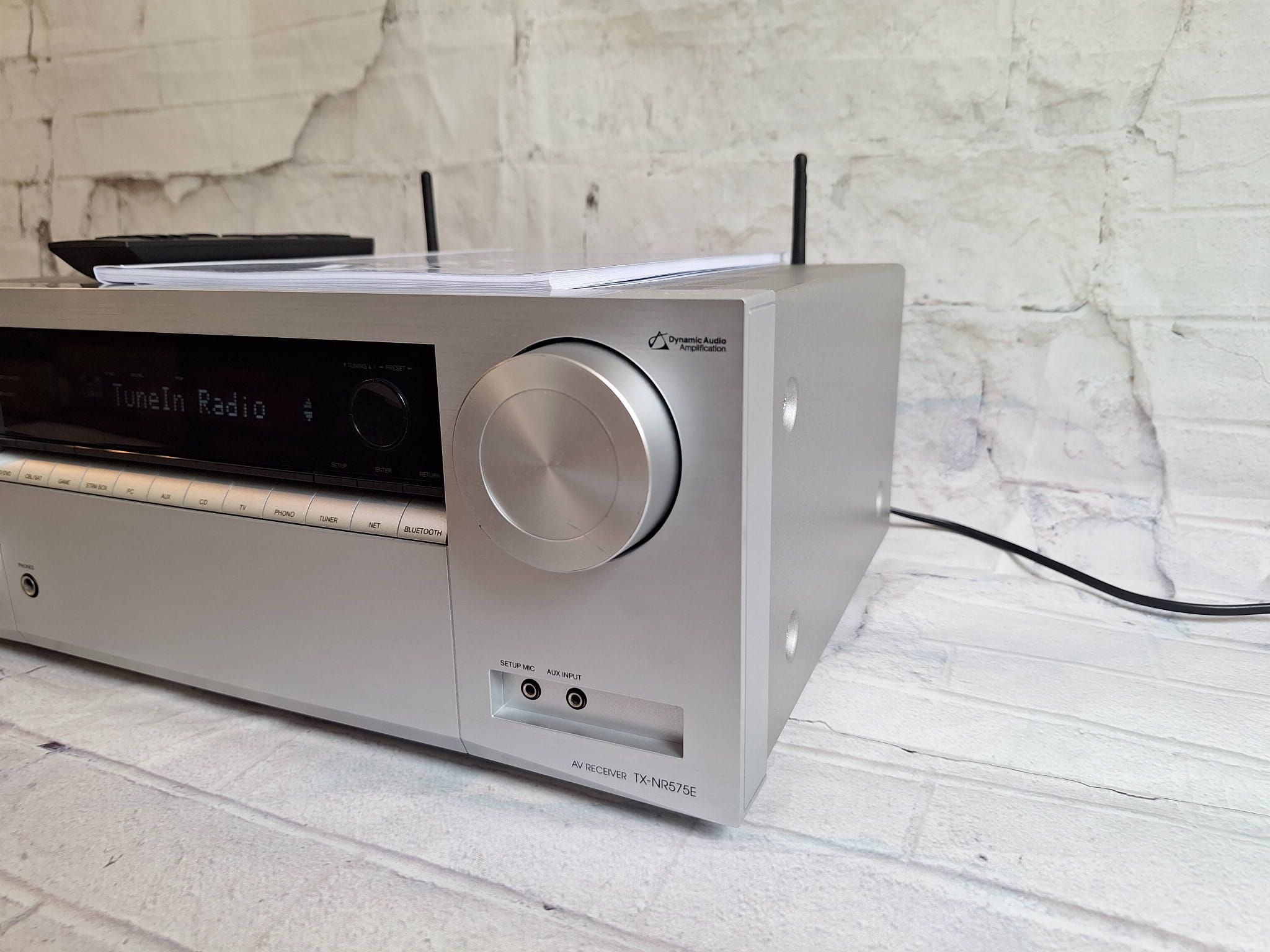 7.2 Onkyo TX-NR575 4k60p Dolby Atmos Vsion HDR BT Wi-Fi