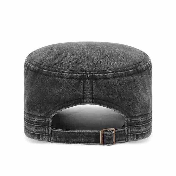 Czapka z daszkiem, kadetka.