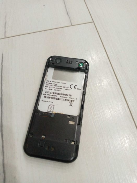 SonyEricsson W890i bez blokady sim-lock brak klapki