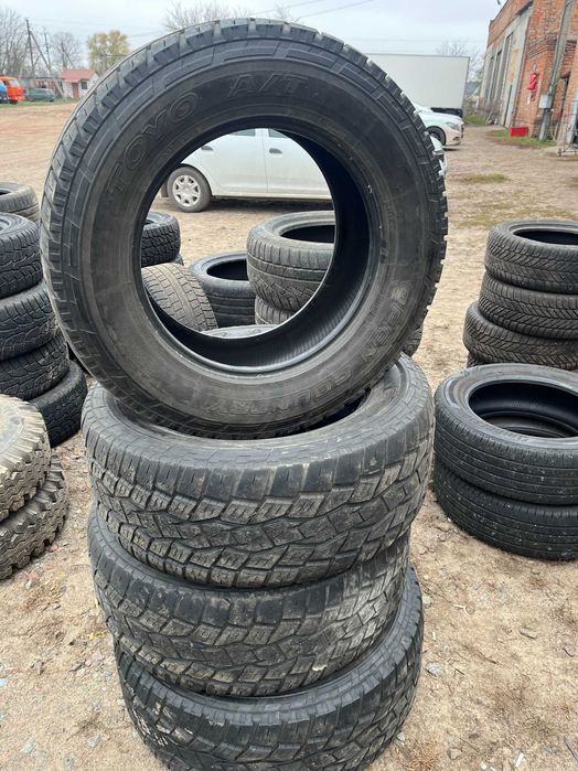 Продам шини TOYO Open Country 285/60 R18 120S